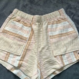 Roxy beachy shorts size m